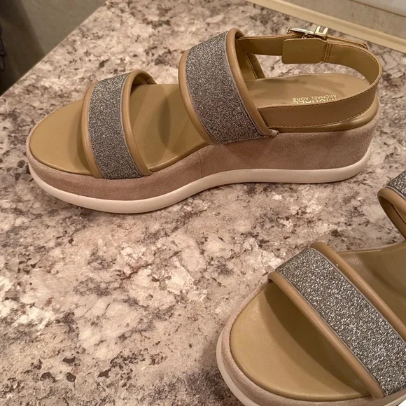 Michael Kors Silver Glitter Sandals with Tan Accents - Picture 2 of 10